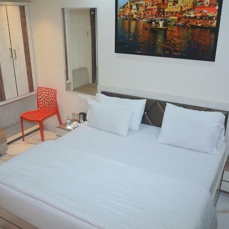 Hotel Tamilnadu Kashi Varanasi Bagian luar foto