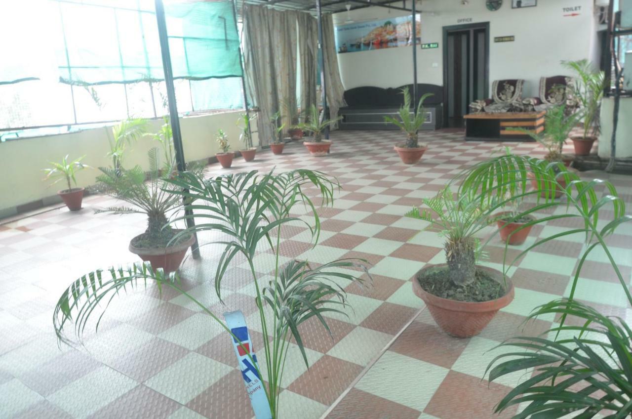 Hotel Tamilnadu Kashi Varanasi Bagian luar foto