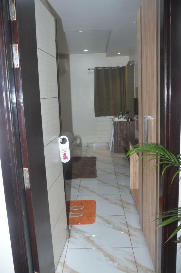 Hotel Tamilnadu Kashi Varanasi Bagian luar foto