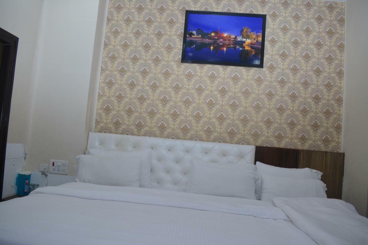 Hotel Tamilnadu Kashi Varanasi Bagian luar foto