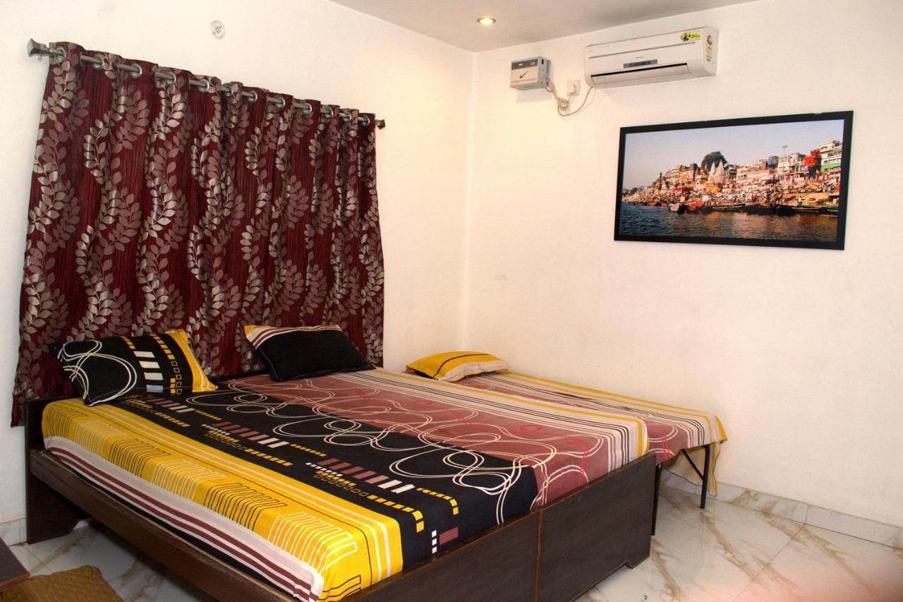 Hotel Tamilnadu Kashi Varanasi Bagian luar foto